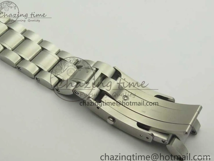 1227 Lightweight Speedmaster SS Snoopy OMF Best Edition White Dial on SS Bracelet Manual Winding Chrono Movement 7992